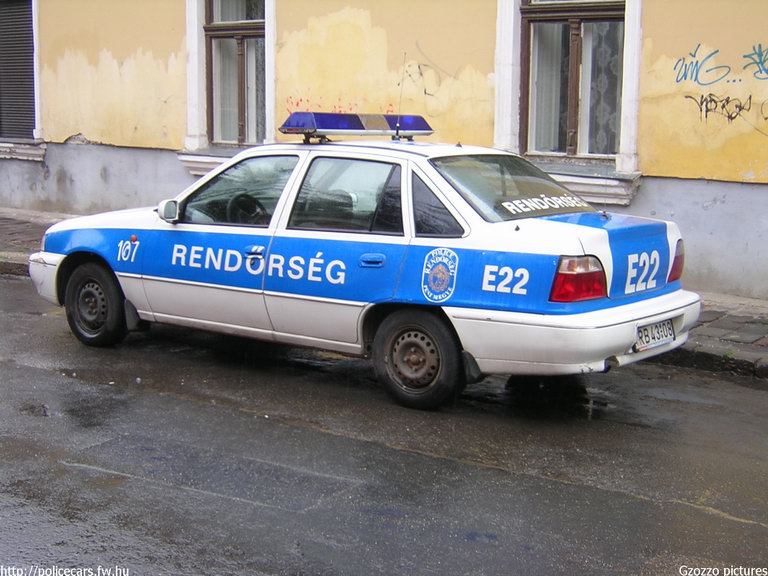 Daewoo Nexia, fotó: Gzozzo pictures
Keywords: rendőr rendőrség rendőrautó magyar Magyarország RB43-08 Hungary hungarian police policecar