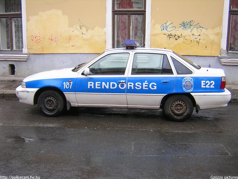 Daewoo Nexia, fotó: Gzozzo pictures
Keywords: rendőr rendőrség rendőrautó magyar Magyarország RB43-08 Hungary hungarian police policecar