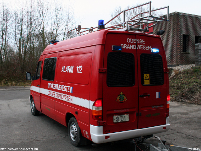 Mercedes Sprinter, fotó: Bazsi
Keywords: tûzoltó tûzoltóautó tûzoltóság dán Dánia