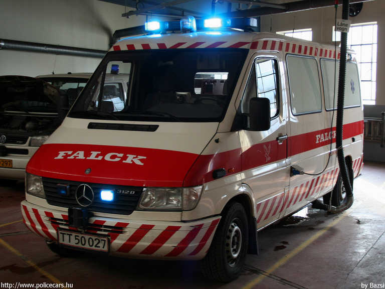 Mercedes Sprinter, Falck, fotó: Bazsi
Keywords: dán Dánia mentő mentőautó