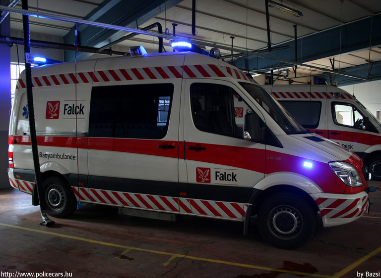Mercedes Sprinter II, Falck, fotó: Bazsi
Keywords: dán Dánia mentő mentőautó