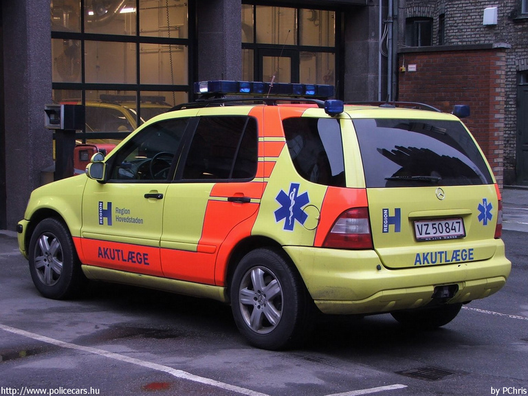 Mercedes ML, fotó: PChris
Keywords: dán Dánia mentő mentőautó