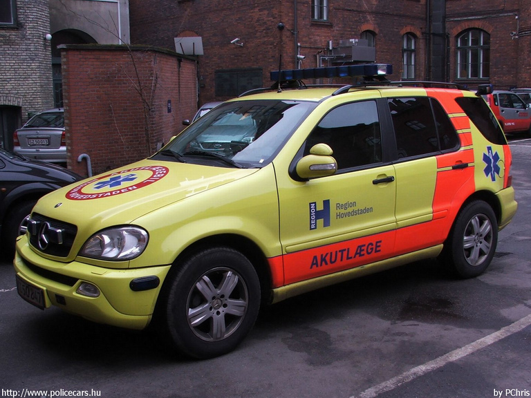 Mercedes ML, fotó: PChris
Keywords: dán Dánia mentő mentőautó