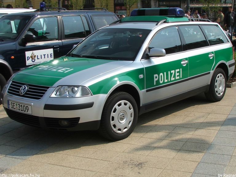 VW Passat, fotó: Ragnar
Keywords: Németország német rendőr rendőrség rendőrautó