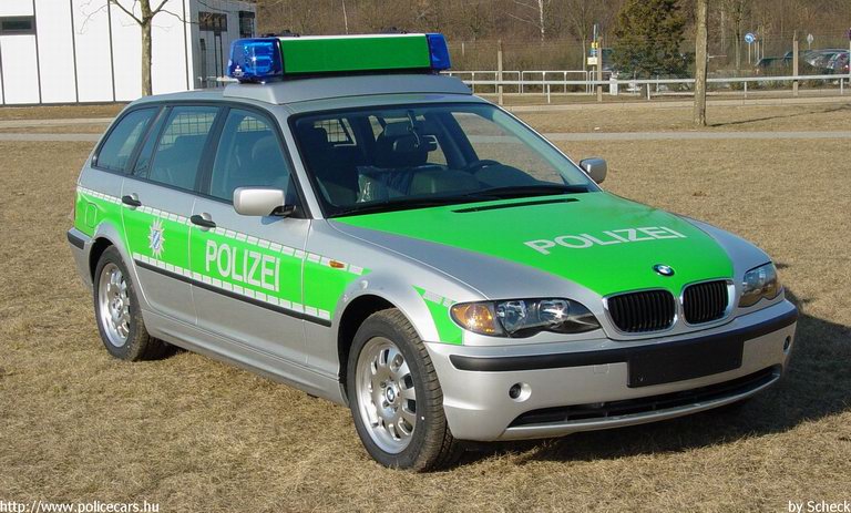 BMW 3, fotó: Scheck
Keywords: Németország német rendőr rendőrség rendőrautó