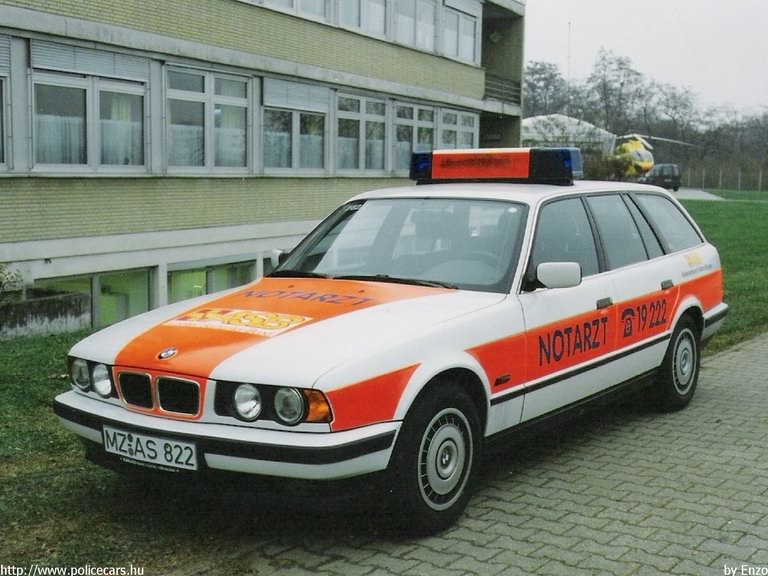 BMW, fotó: Enzo
Keywords: Németország német mentő mentőautó