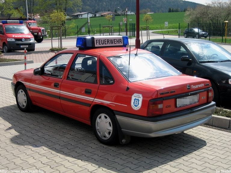 Opel Vectra A, fotó: Nudel
Keywords: német Németország tûzoltó tûzoltóautó tûzoltóság