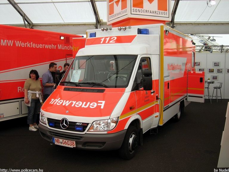 Mercedes Sprinter, fotó: Nudel
Keywords: német Németország mentő mentőautó
