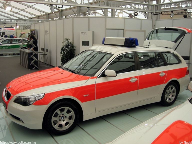 BMW, fotó: Nudel
Keywords: német Németország mentő mentőautó