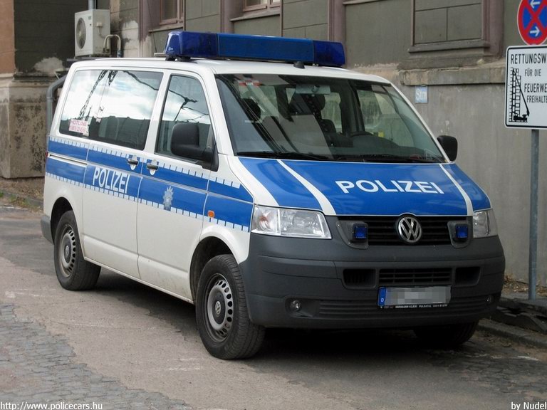Volkswagen Transporter T5, fotó: Nudel
Keywords: német Németország rendőr rendőrautó rendőrség