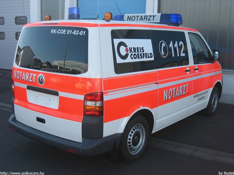 Volkswagen Transporter T5, fotó: Nudel
Keywords: német Németország mentő mentőautó