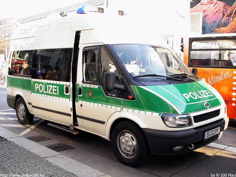 Ford Transit, fotó: R-100 Maci
Keywords: német Németország rendőr rendőrautó rendőrség