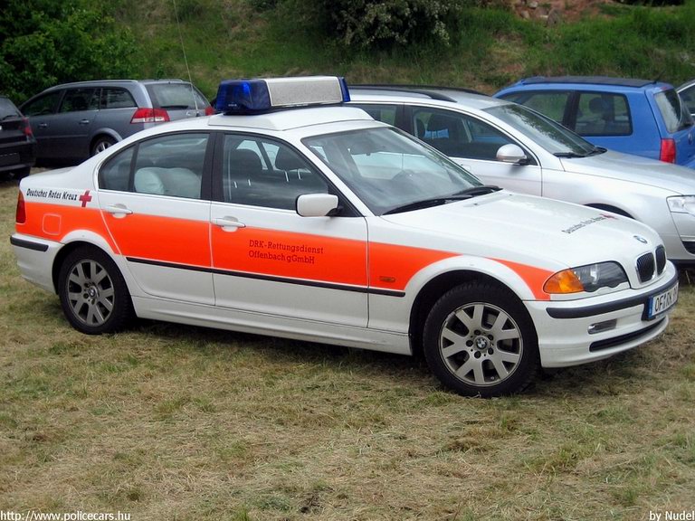 BMW, fotó: Nudel
Keywords: német Németország mentő mentőautó