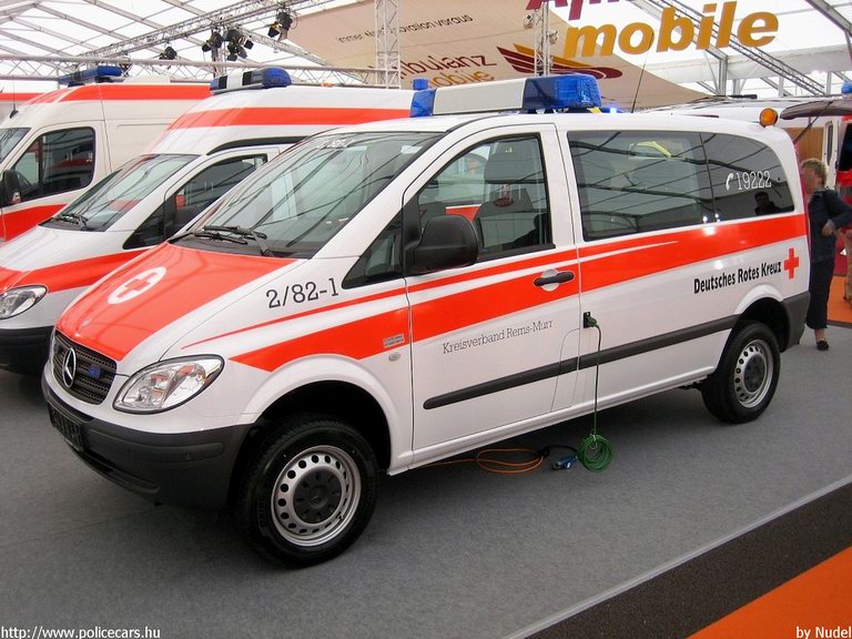 Mercedes Vito, fotó: Nudel
Keywords: német Németország mentő mentőautó