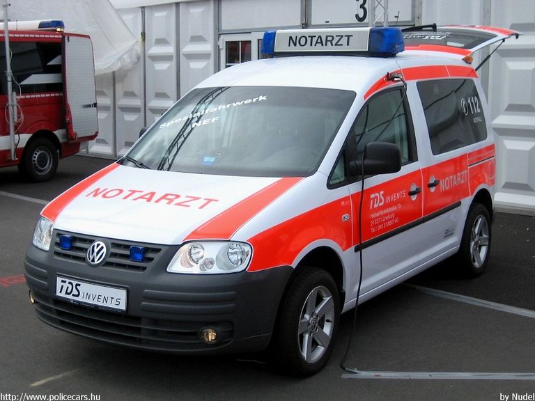 Volkswagen Caddy, fotó: Nudel
Keywords: német Németország mentő mentőautó