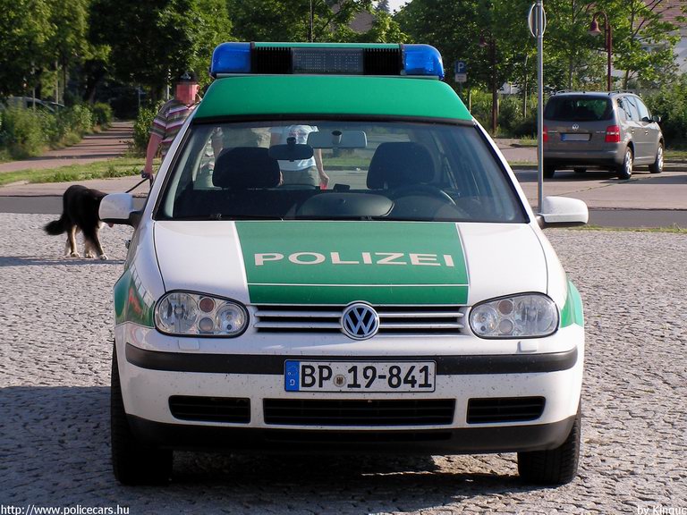 Volkswagen Golf IV, fotó: Kinguc
Keywords: német Németország rendőr rendőrautó rendőrség