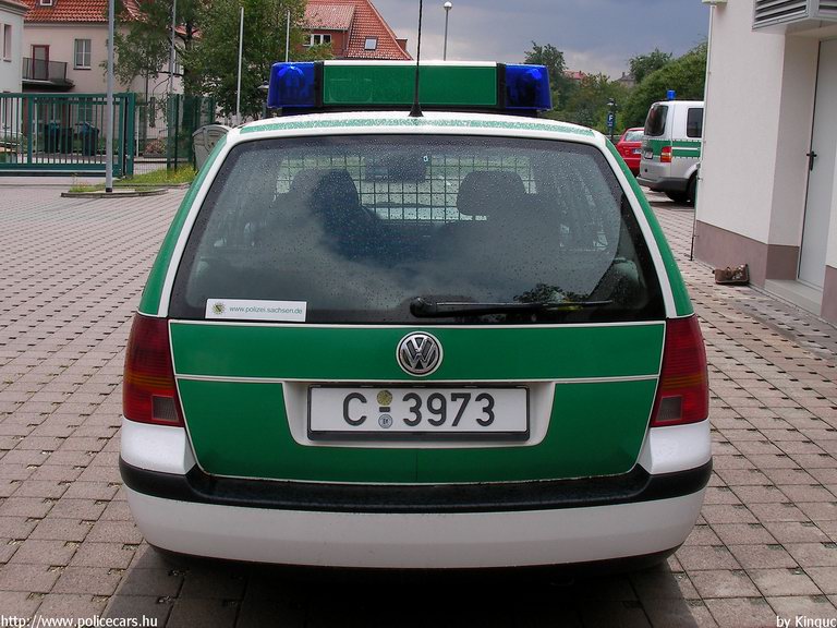 Volkswagen Golf IV, fotó: Kinguc
Keywords: német Németország rendőr rendőrautó rendőrség
