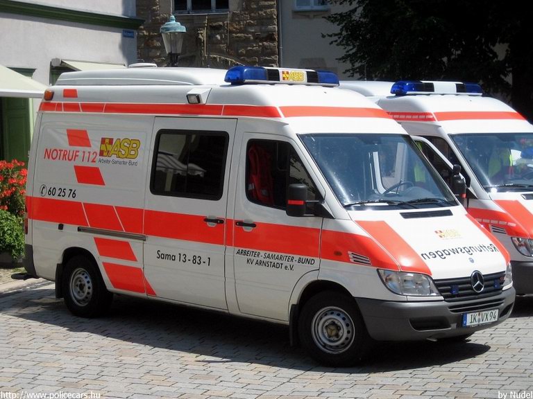 Mercedes Sprinter, fotó: Nudel
Keywords: német Németország mentő mentőautó