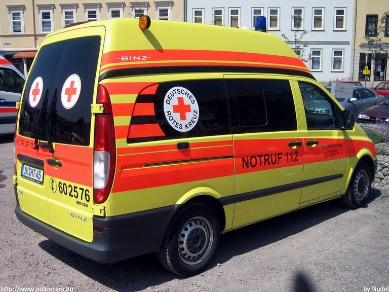 Mercedes Vito, fotó: Nudel
Keywords: német Németország mentő mentőautó