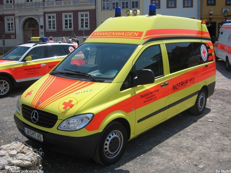Mercedes Vito, fotó: Nudel
Keywords: német Németország mentő mentőautó