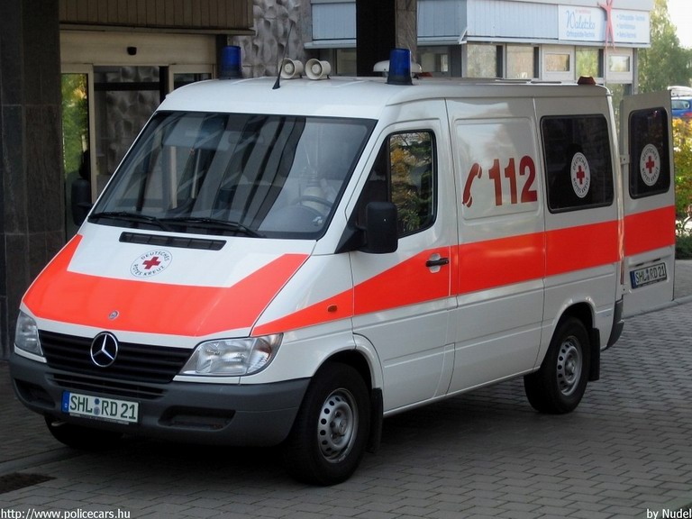 Mercedes Sprinter, fotó: Nudel
Keywords: német Németország mentő mentőautó