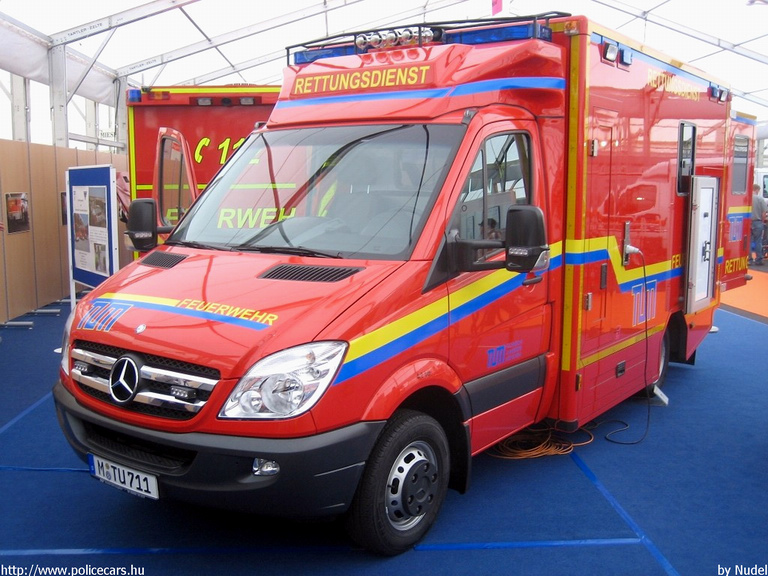 Mercedes-Benz Sprinter II, fotó: Nudel
Keywords: német Németország mentő mentőautó