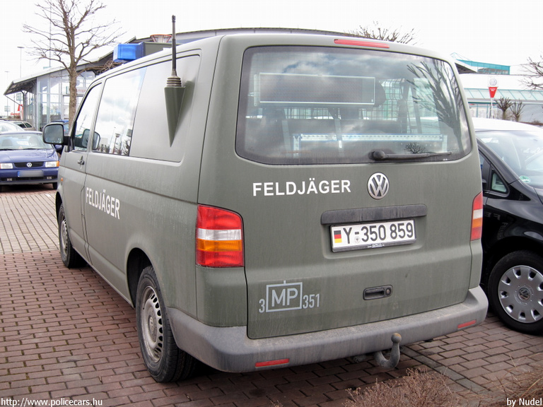 VW Transporter T5, fotó: Nudel
Keywords: katonai rendőr rendészet német Németország
