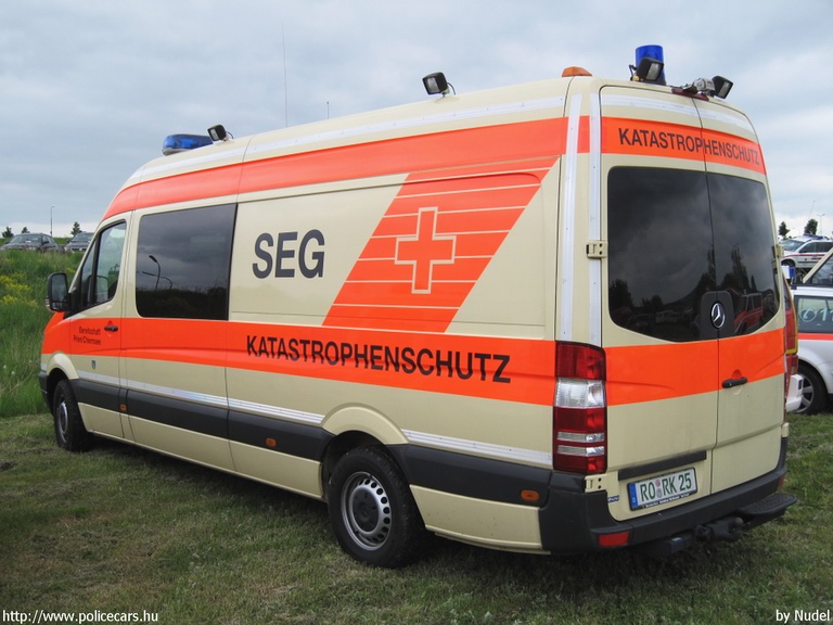 Mercedes-Benz Sprinter II, fotó: Nudel
Keywords: német Németország mentő mentőautó