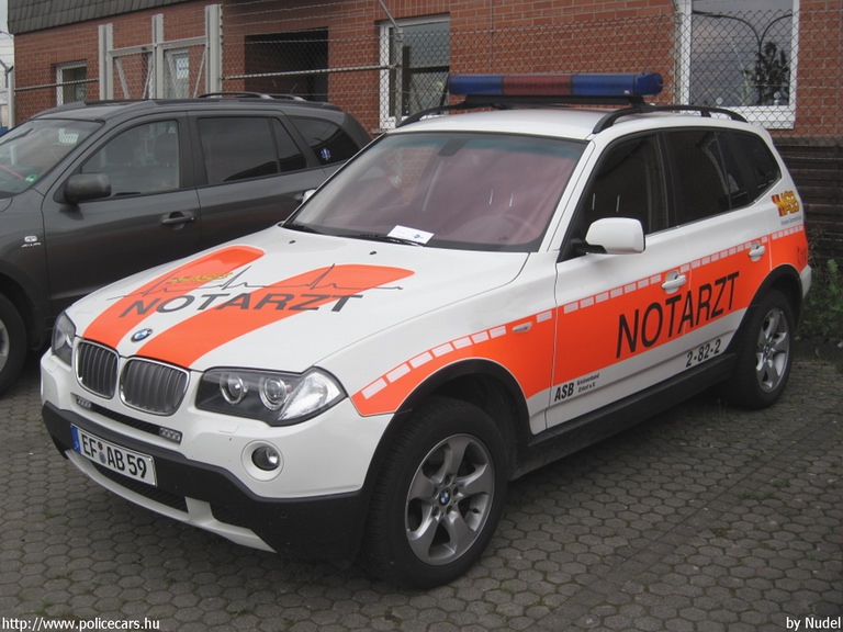 BMW X3, fotó: Nudel
Keywords: német Németország mentő mentőautó