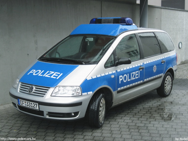Volkswagen Sharan, fotó: Nudel
Keywords: német Németország rendőr rendőrautó rendőrség