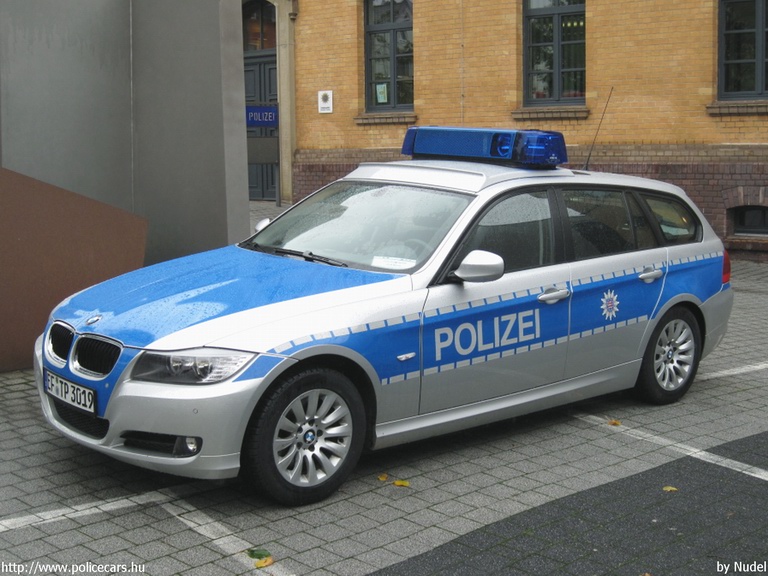 BMW 3, fotó: Nudel
Keywords: német Németország rendőr rendőrautó rendőrség