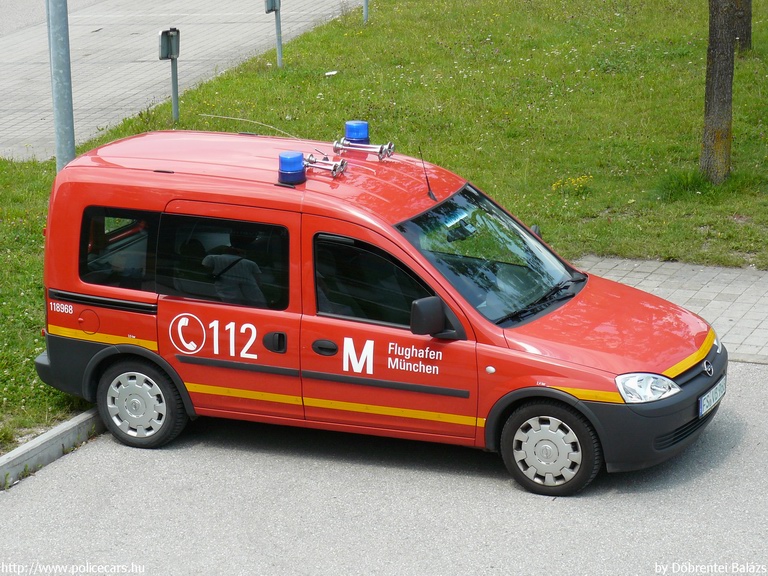 Opel Combo, fotó: Döbrentei Balázs
Keywords: tûzoltó tûzoltóautó tûzoltóság német Németország