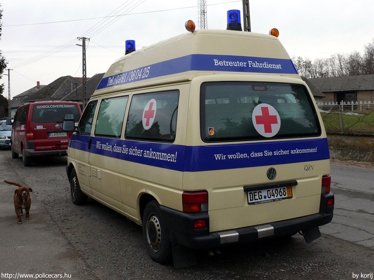 Volkswagen Transporter T4, fotó: korij
Keywords: német Németország mentő mentőautó