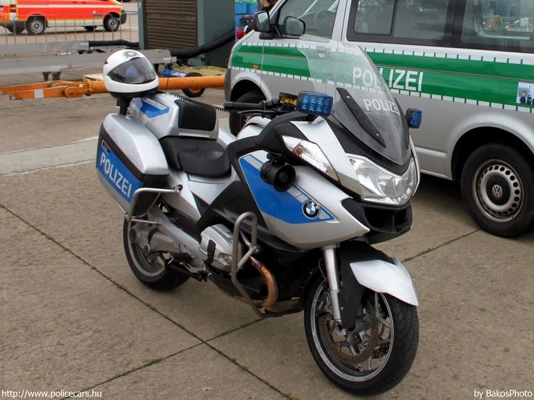 BMW R1200RT, fotó: BakosPhoto
Keywords: rendőrség rendőr rendőrmotor német Németország
