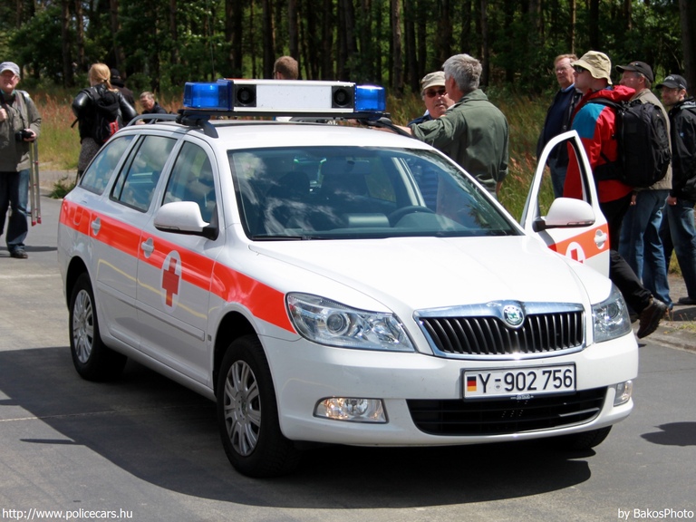 Skoda Octavia II, fotó: BakosPhoto
Keywords: mentő mentőautó német Németország katonai