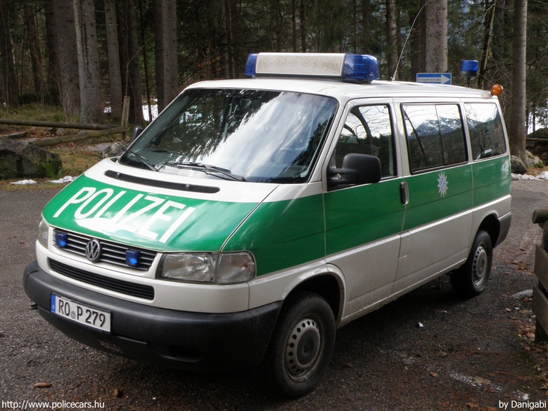 Volkswagen Transporter T4, fotó: Danigabi
Keywords: német Németország rendőr rendőrautó rendőrség