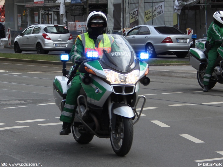 BMW R1200RT, fotó: BakosPhoto
Keywords: német Németország rendőr rendőrmotor rendőrség