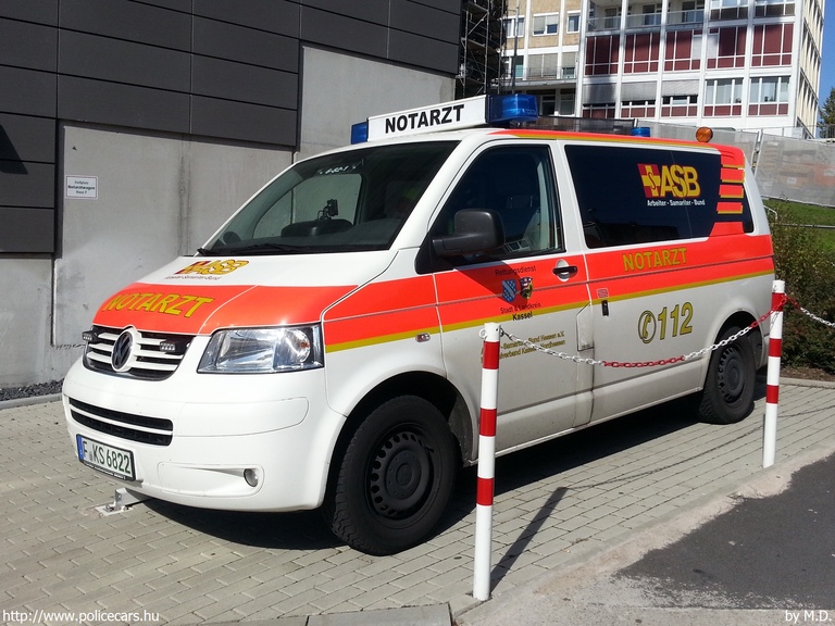 Volkswagen Transporter T5, fotó: M.D.
Keywords: német Németország mentő mentőautó
