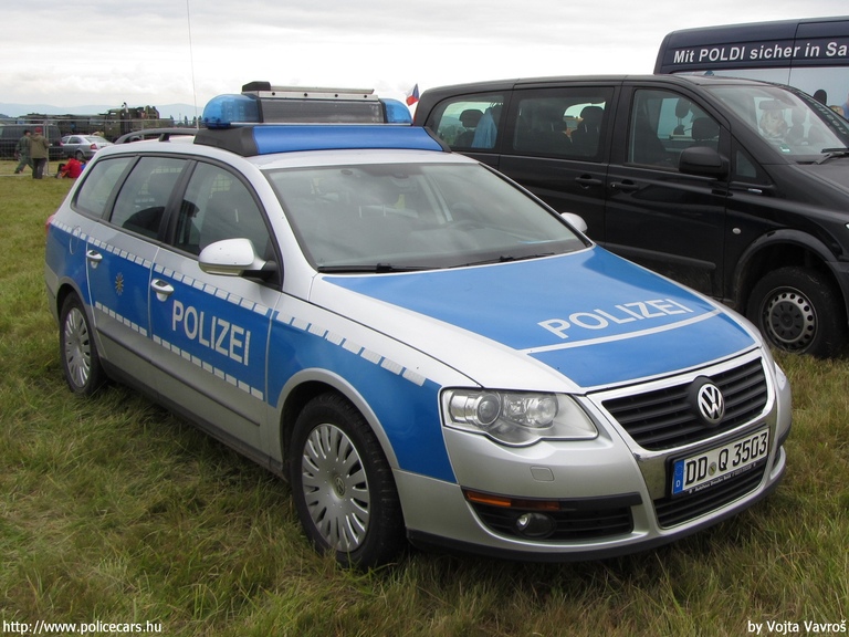 Volkswagen Passat, fotó:  Vojta Vavro¹
Keywords: német Németország rendőr rendőrautó rendőrség