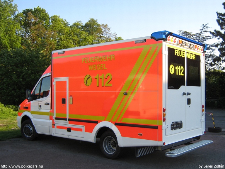 Mercedes-Benz Sprinter II facelift, fotó: Seres Zoltán
Keywords: német Németország mentő mentőautó