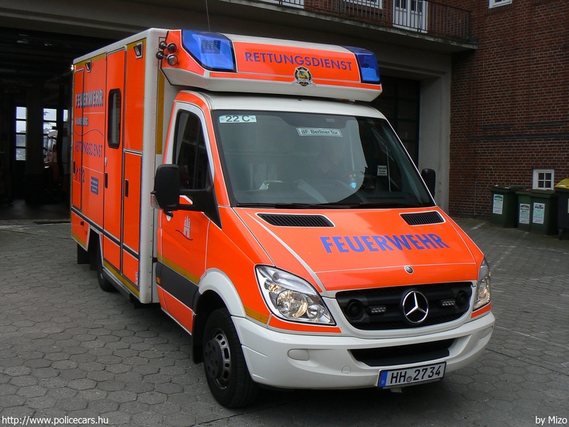 Mercedes-Benz Sprinter II 515 CDI, fotó: Mizo
Keywords: német Németország mentő mentőautó
