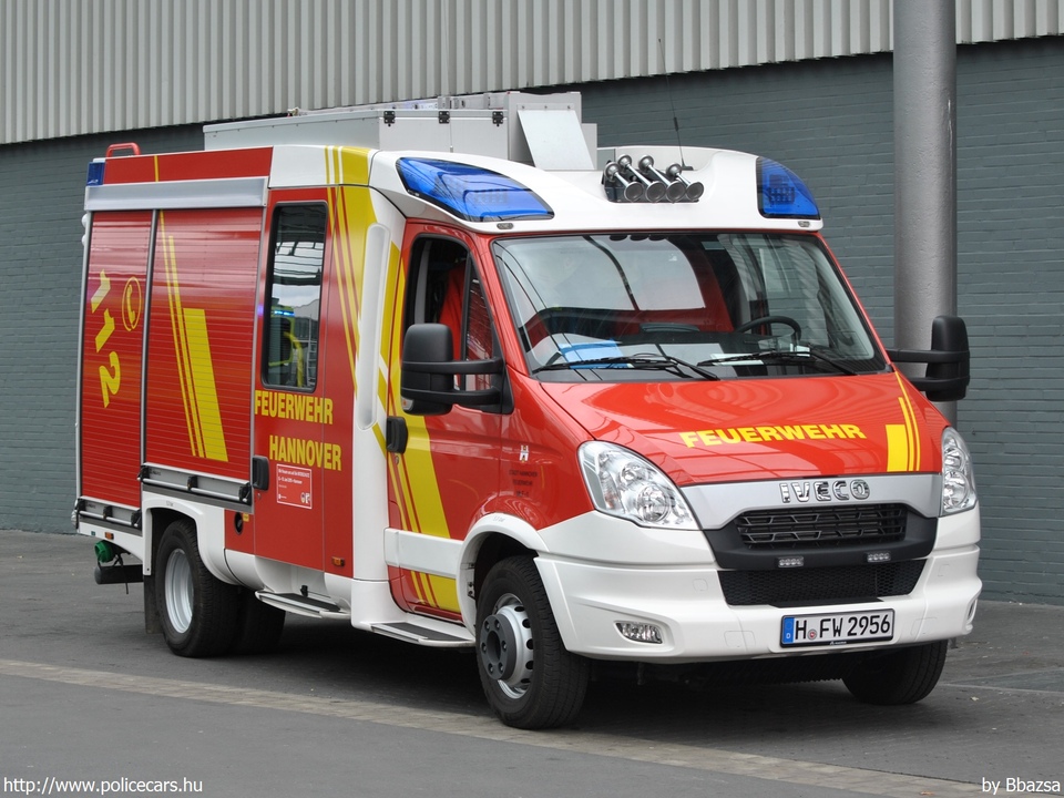 Iveco Daily 70C17 EEV, fotó: Bbazsa
Keywords: német Németország tûzoltó tûzoltóautó tûzoltóság Germany german fire firetruck