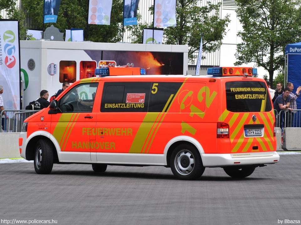Volkswagen Transporter T5 facelift, Hannover, fotó: Bbazsa
Keywords: német Németország tûzoltó tûzoltóautó tûzoltóság Germany german fire firetruck