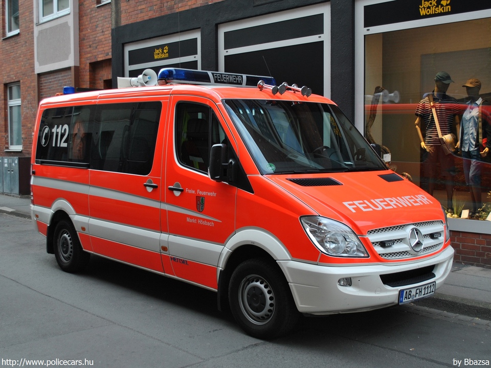 Mercedes Sprinter Hensel, fotó: Bbazsa
Keywords: német Németország tûzoltó tûzoltóautó tûzoltóság Germany german fire firetruck