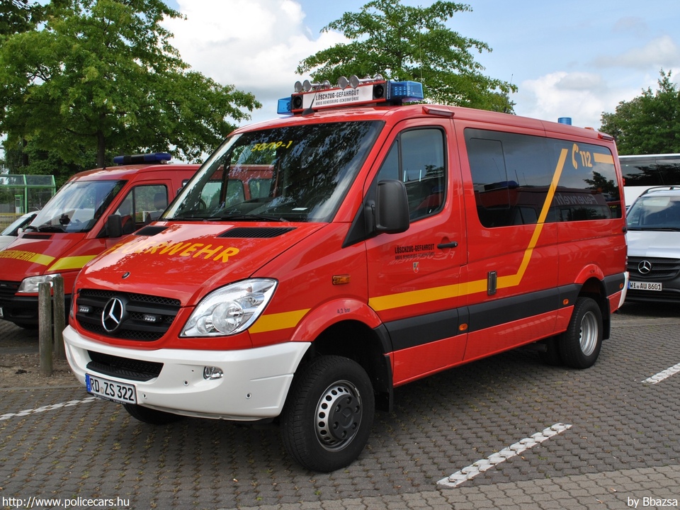 Mercedes Sprinter 4x4, fotó: Bbazsa
Keywords: német Németország tûzoltó tûzoltóautó tûzoltóság Germany german fire firetruck
