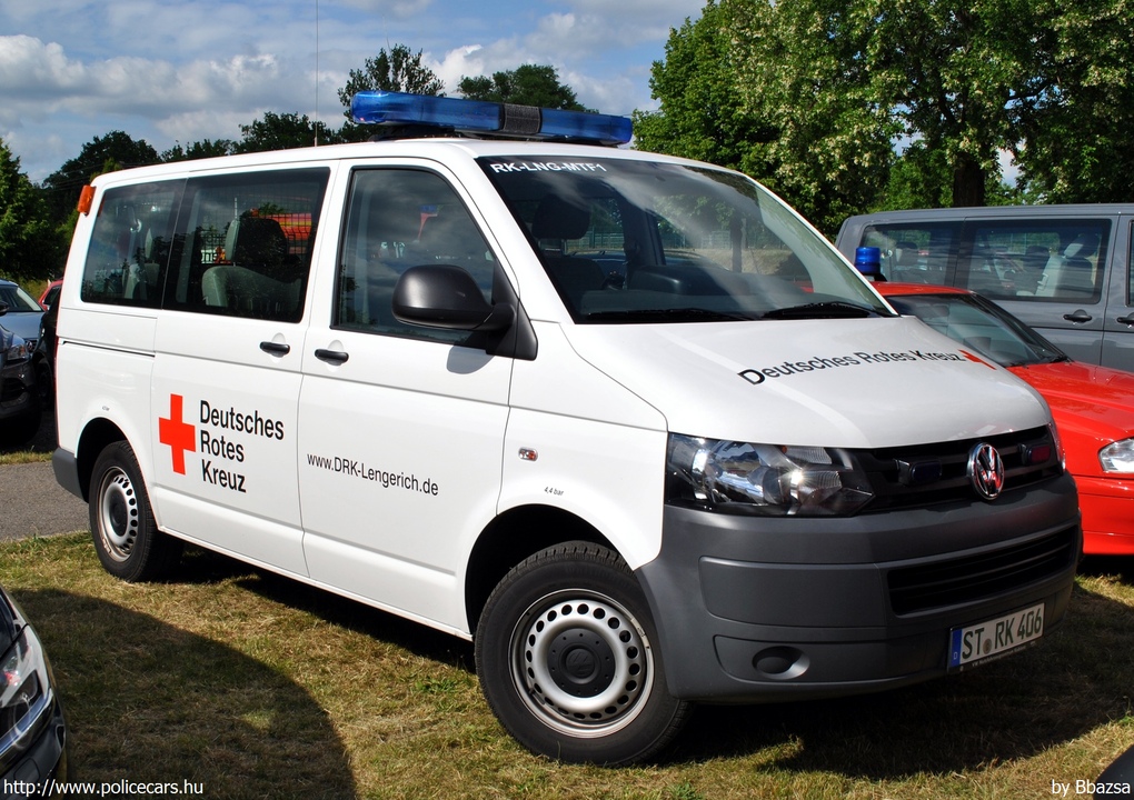 Volkswagen Transporter, Deutsches Rotes Kreuz, fotó: Bbazsa
Keywords: ambulance német Németország mentő mentőautó Germany german 