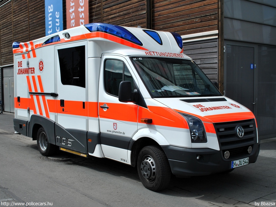 Volkwagen Crafter TIGIS, Die Johanniter, fotó: Bbazsa
Keywords: ambulance német Németország mentő mentőautó Germany german 