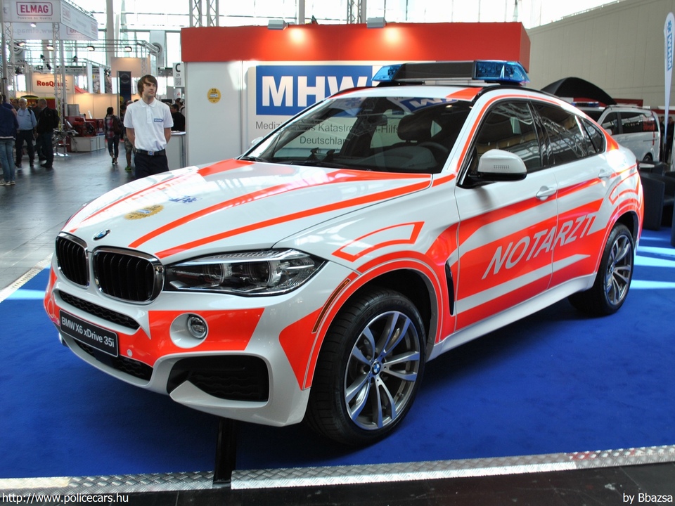 BMW X6 xDrive 35i, fotó: Bbazsa
Keywords: ambulance német Németország mentő mentőautó Germany german 