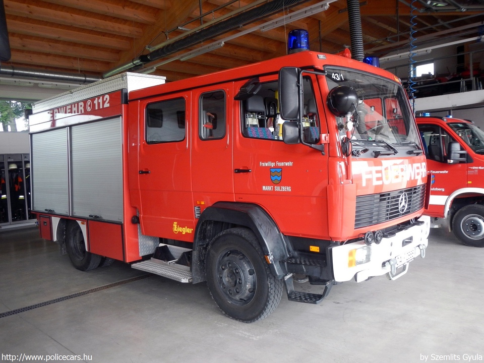 Mercedes Ziegler, Sulzberg, fotó: Szemlits Gyula
Keywords: német Németország tûzoltó tûzoltóautó tûzoltóság Germany german fire firetruck