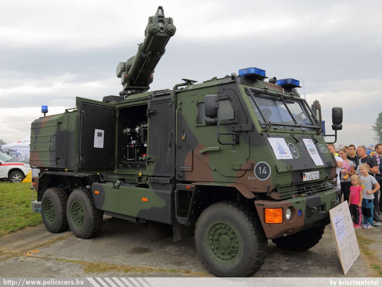 MOWAG Yak, fotó: krisztianfotoi
Keywords: német Németország tûzoltó tûzoltóautó tûzoltóság Germany german fire firetruck